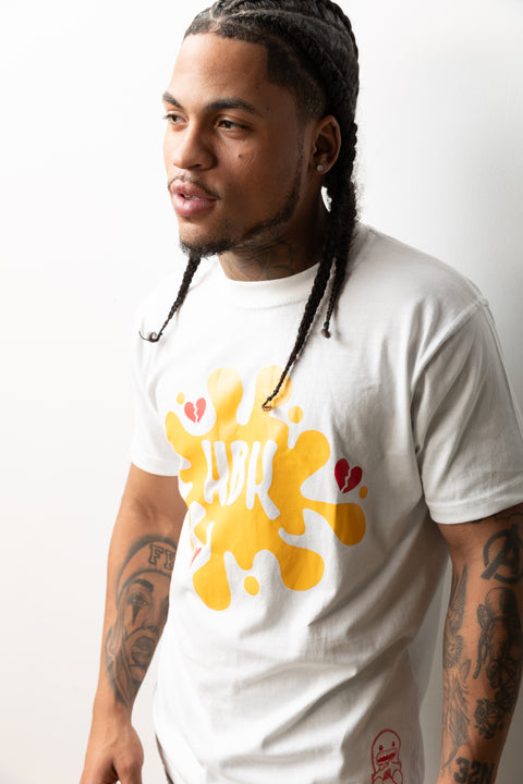 HBK Club T-Shirt In White With Yellow Splastter